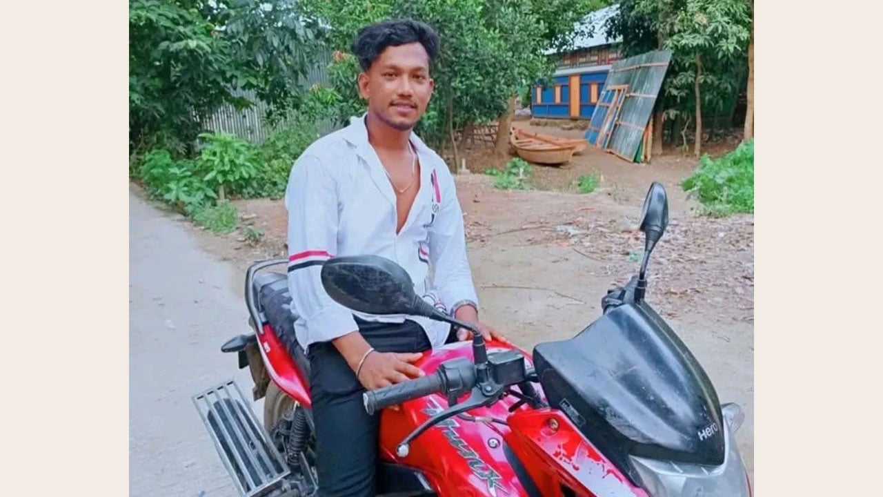 নরসিংদীতে যুবককে কুপিয়ে হত্যা